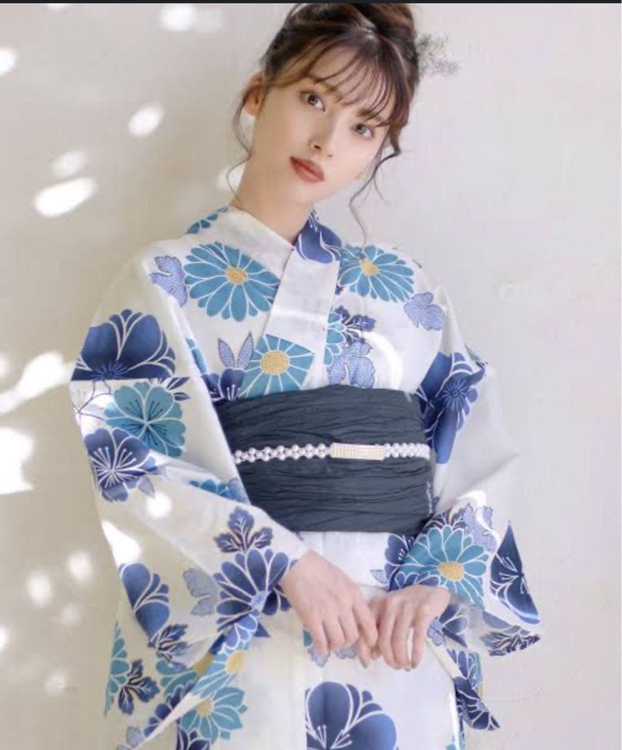 【本日(7/20)19時まで】花柄 浴衣・帯・下駄セット レディース