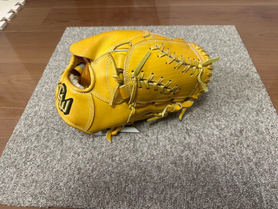 グラブワークス　投手用硬式グローブ