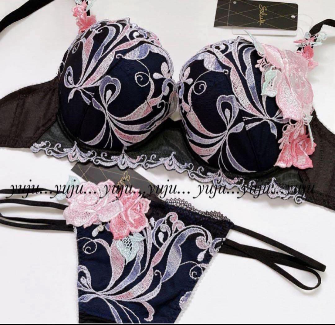 ワコール/サルート 66グループ 新品タグ付 P-upブラTバックD75 BL