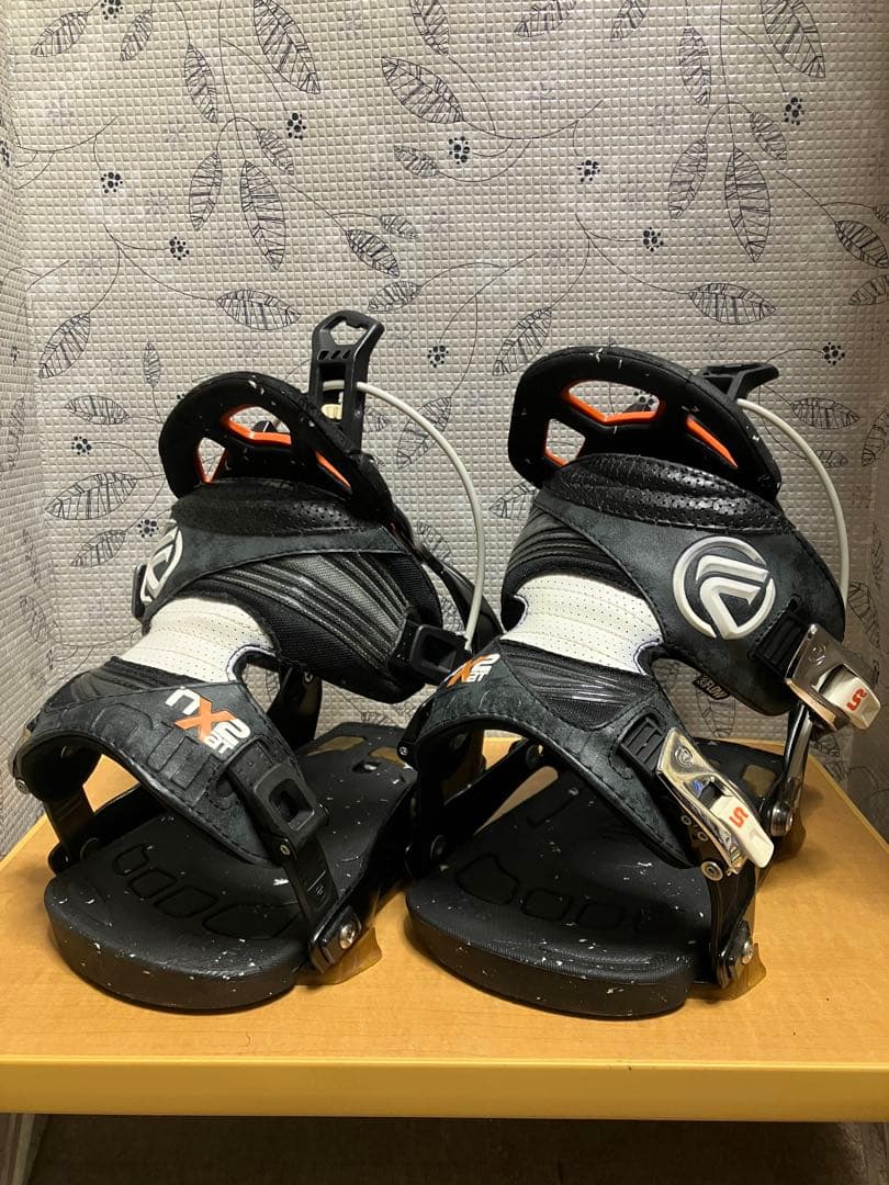 ラスト。Flow NX2-at ビンディング Lサイズ　オレンジ