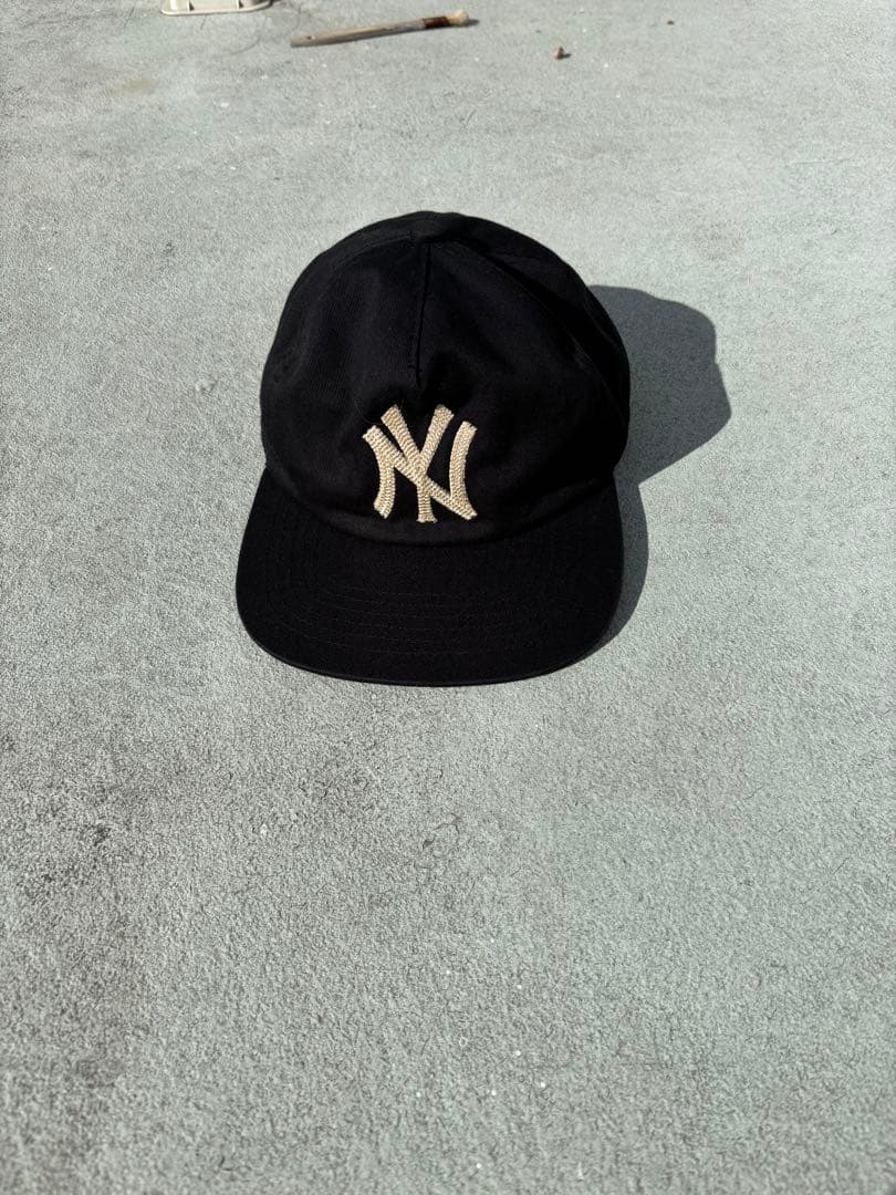 Monday Suck ブラックキャップ