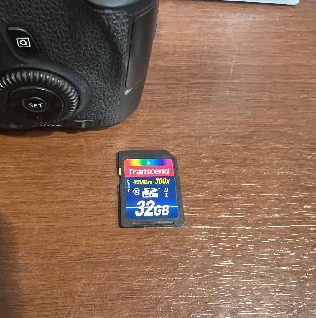 【美品】Canon EOS6D フルサイズ ＋ EF40mm 単焦点レンズセット