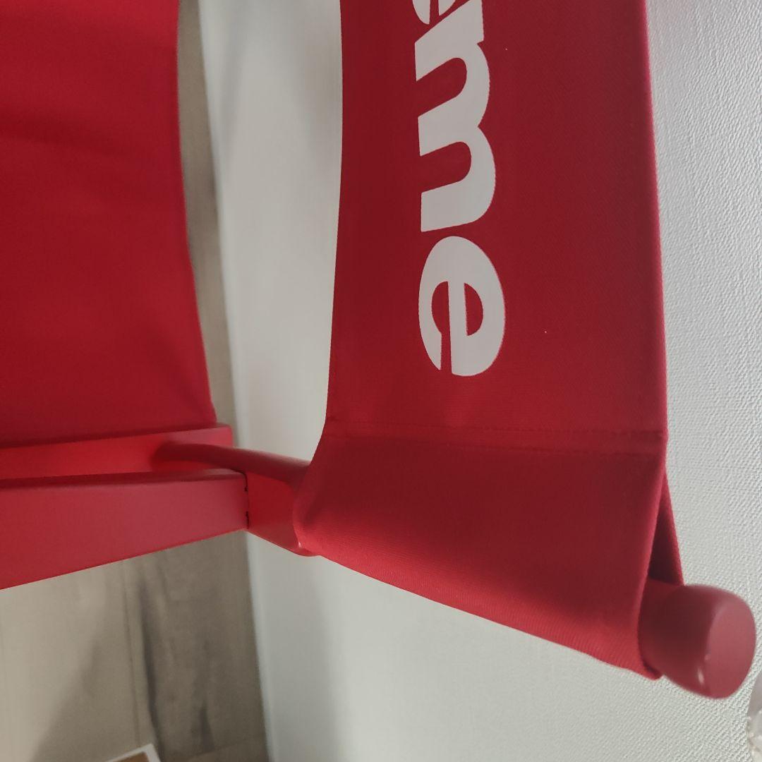 A20　Supreme 赤 ディレクターズチェア