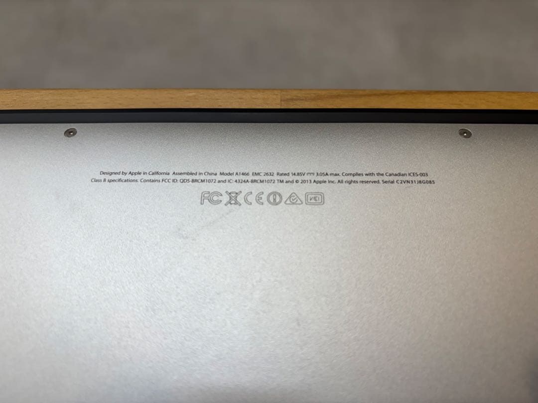 MacBook Air 13インチ 2013年モデル　純正充電アダプター付