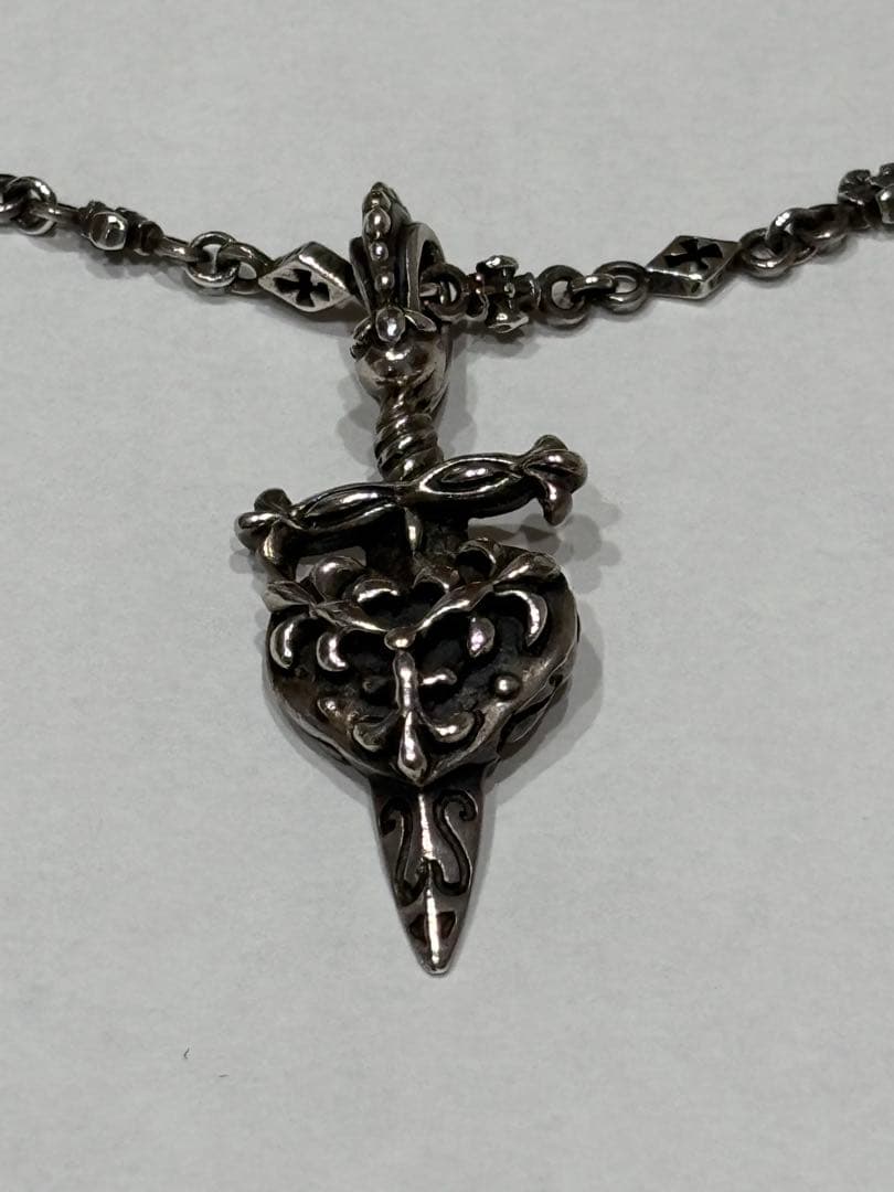 A&Gダガーハート ペンダントトップ & Libraネックレスシルバーチェーン