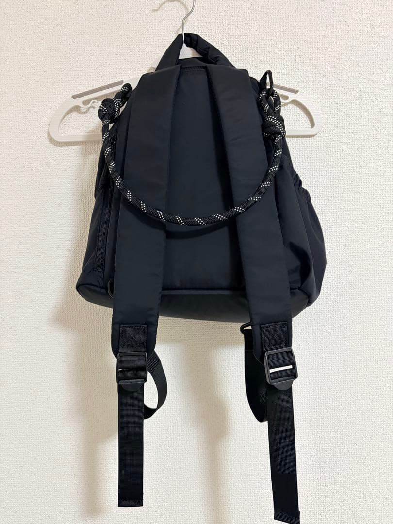 エミ emmi 【限定カラー】撥水 emmiロゴマルチバックパック （BLK）