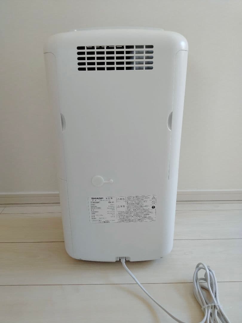 CM-N100-W シャープ 除湿機 2022年製