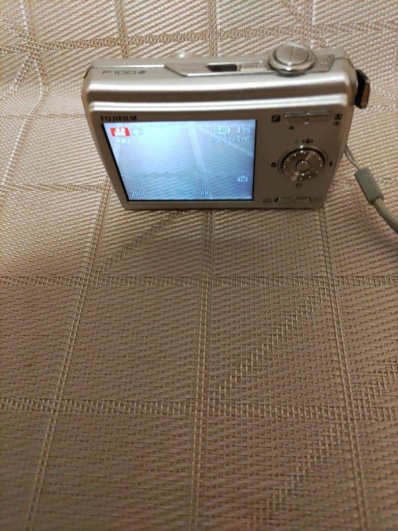 FUJIFILM FinePix F100fd コンデジ デジカメ