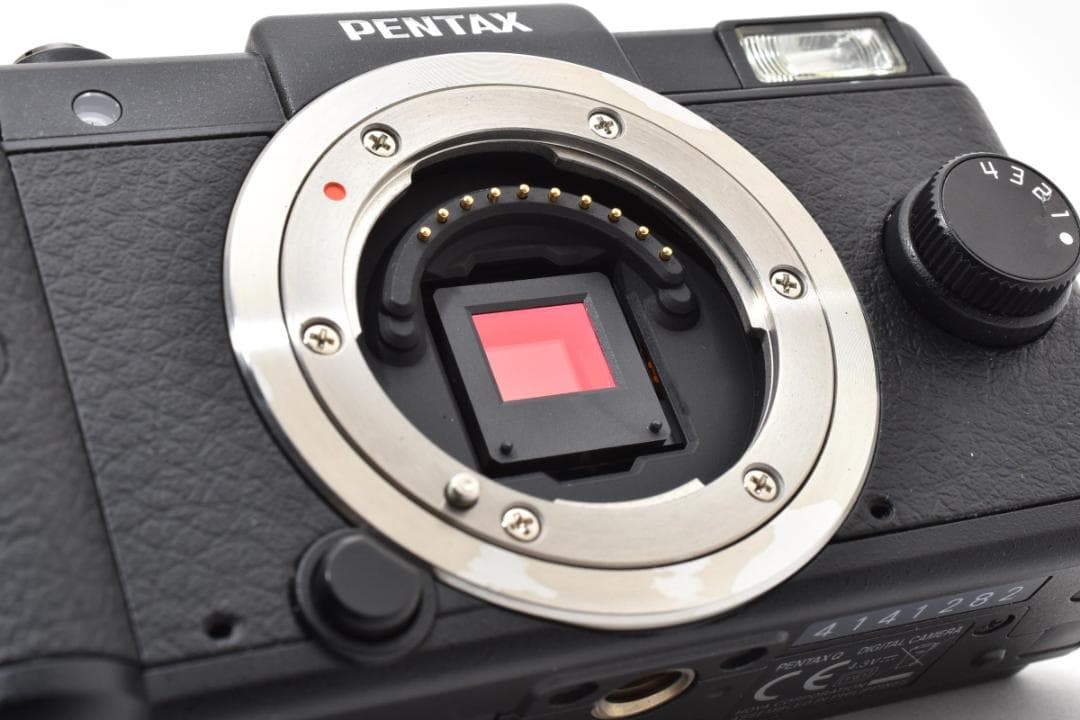 超美品 ペンタックス Q ミラーレスデジタルカメラボディ ブラック Pentax