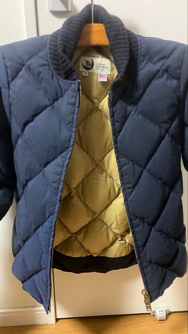 今日中値引きCrescent DownWorks ネイビー ダウンジャケット S