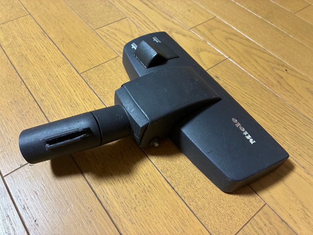 ドイツ製掃除機　Miele ミーレ　S4580 ダストバッグセット付き