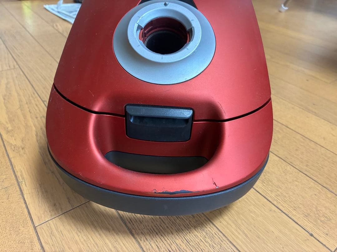 ドイツ製掃除機　Miele ミーレ　S4580 ダストバッグセット付き