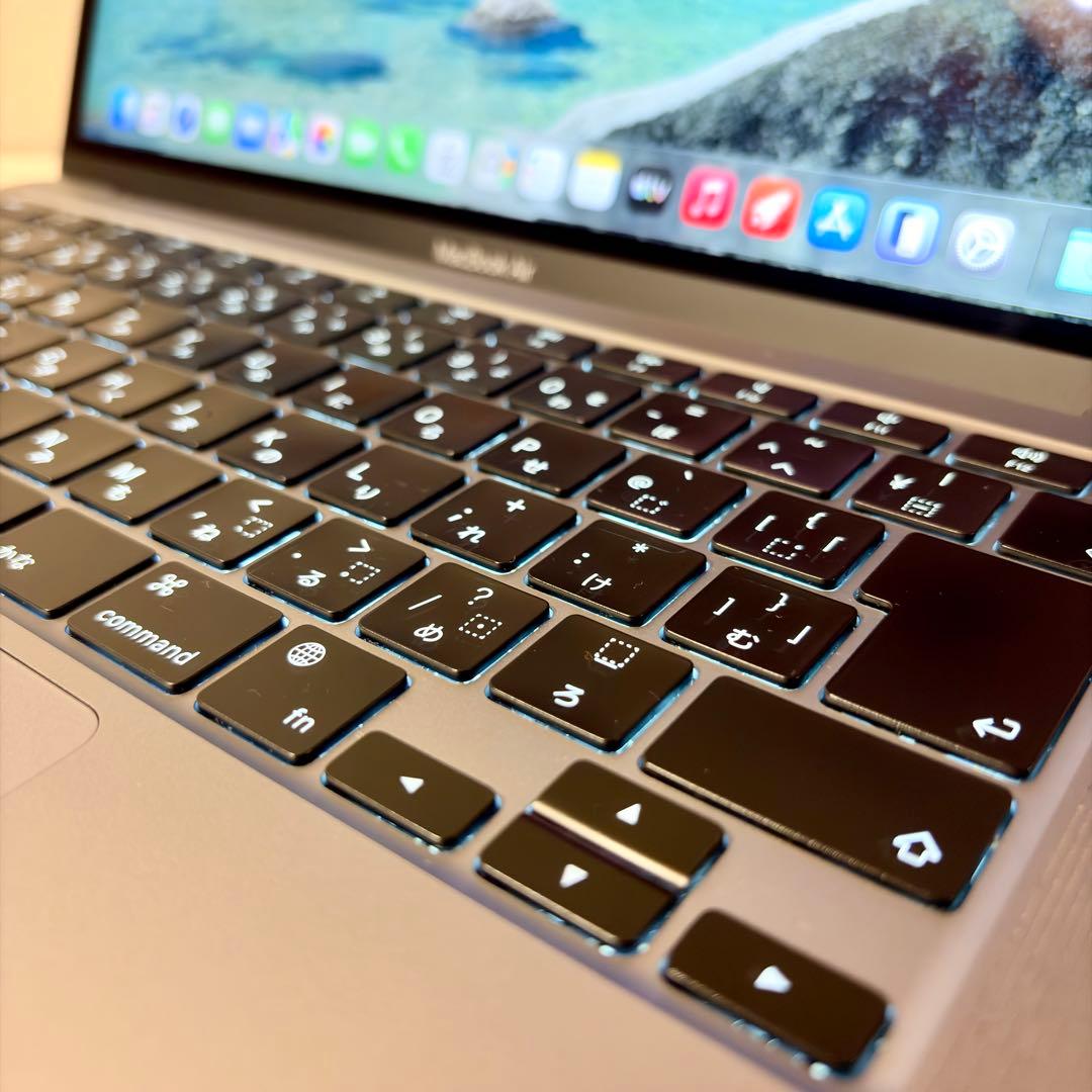 【美品】MacBook Air M1 / 16GB 256GB