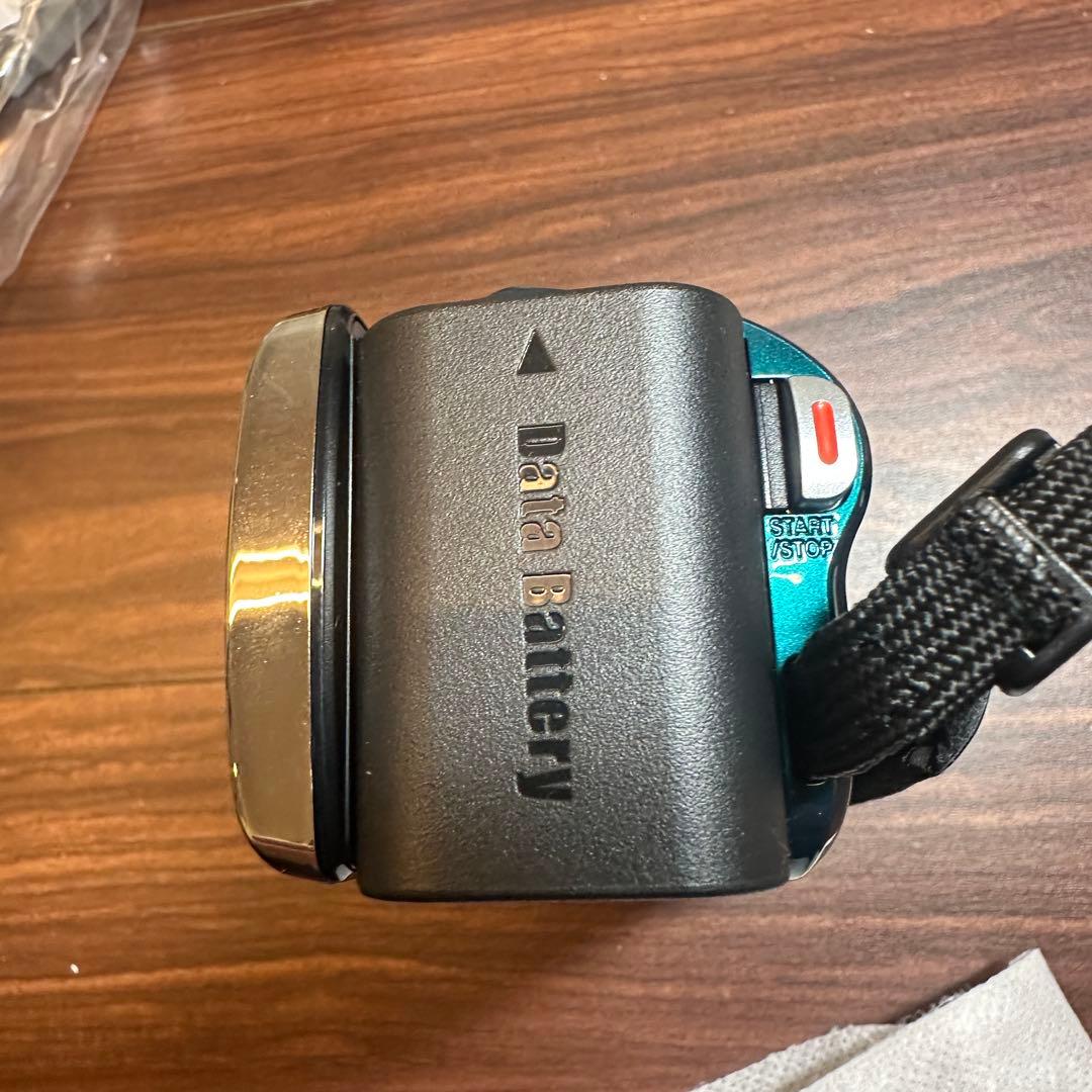 JVC Everio ビデオカメラGZ-E117-E 2677