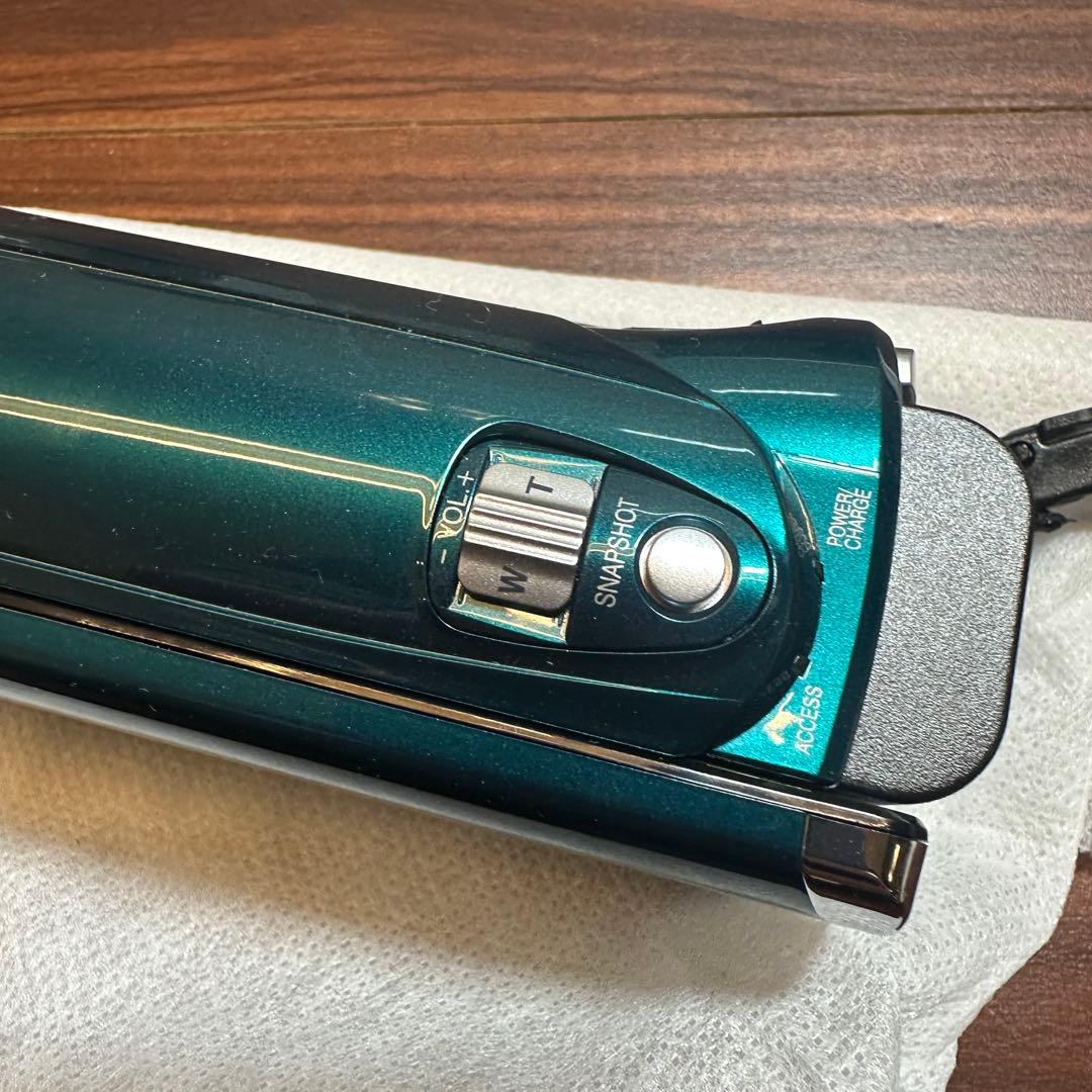 JVC Everio ビデオカメラGZ-E117-E 2677