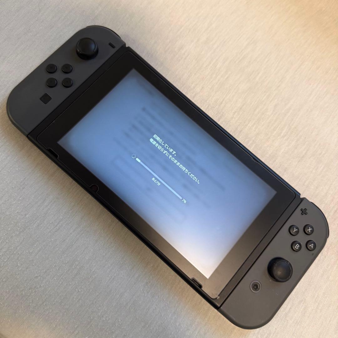 Nintendo Switch 本体と付属品セット（純正品ケース付き）