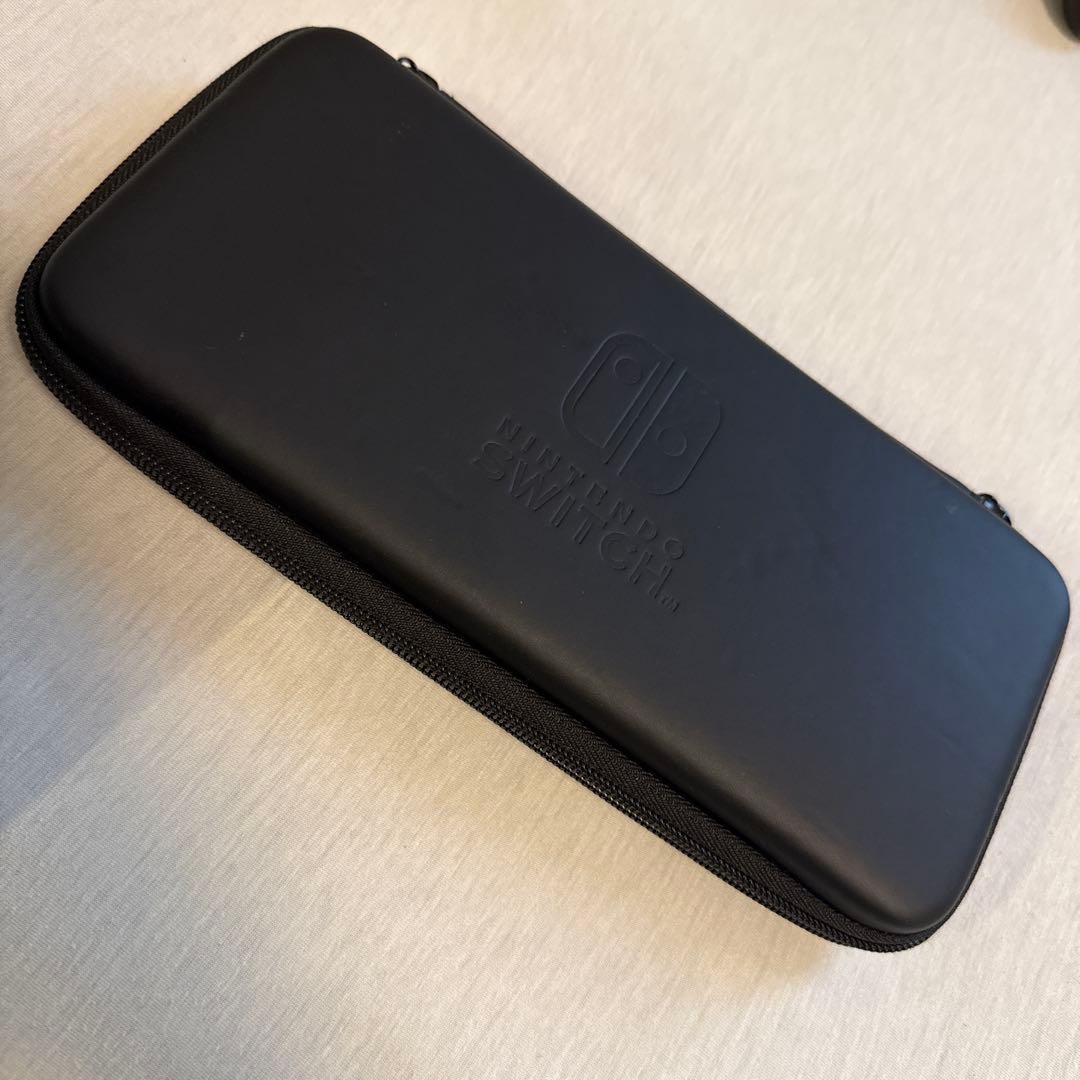 Nintendo Switch 本体と付属品セット（純正品ケース付き）