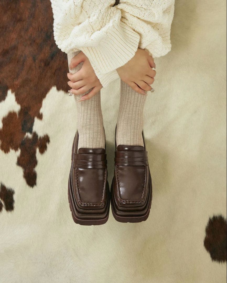 ダーリッチ　プラットフォームローファー