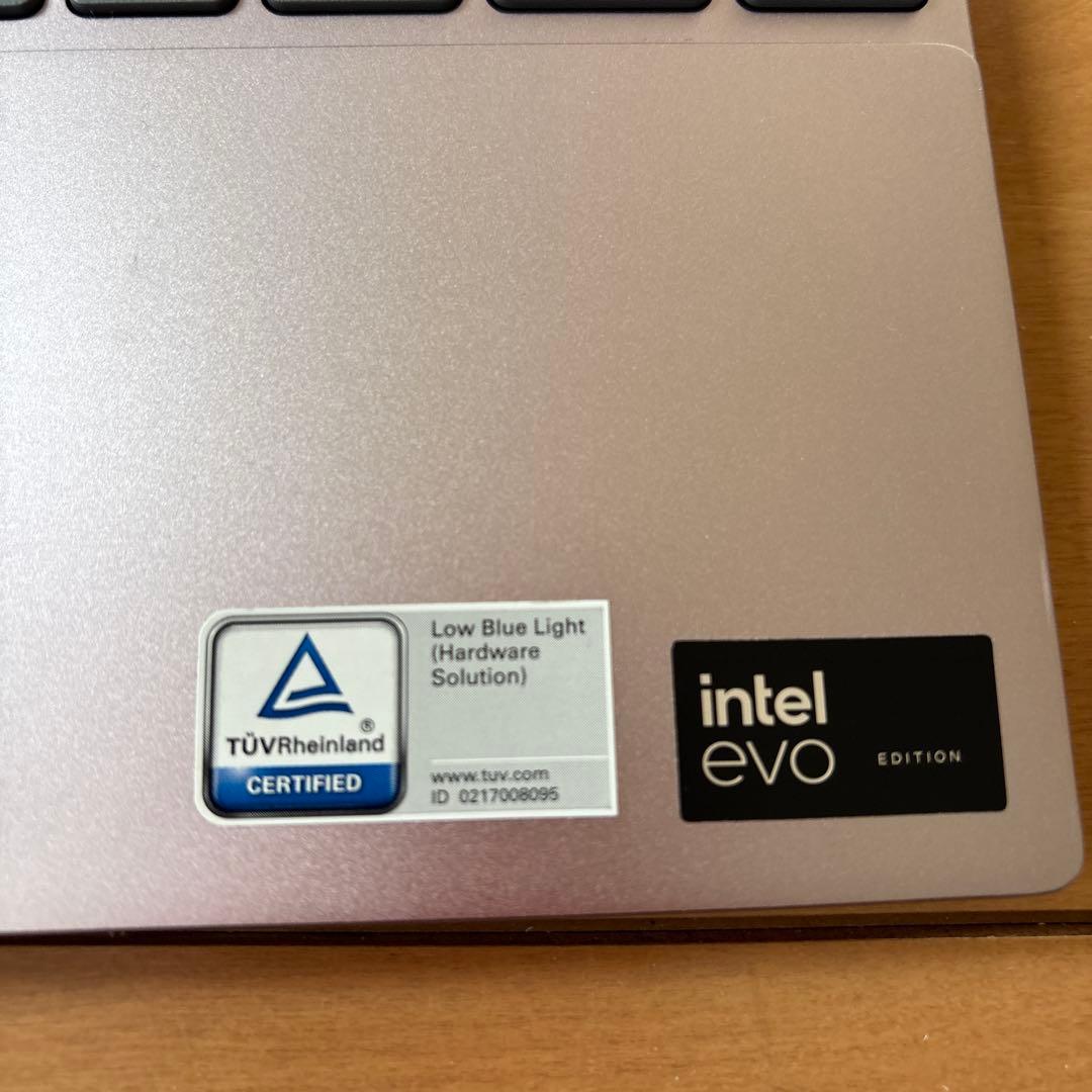 Dell INSPIRON 13 5330 ノートPC