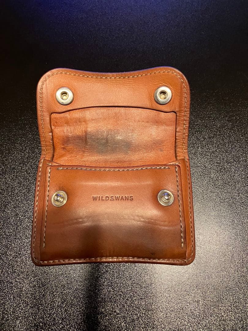 WILDSWANS タングヌメクロコダイル