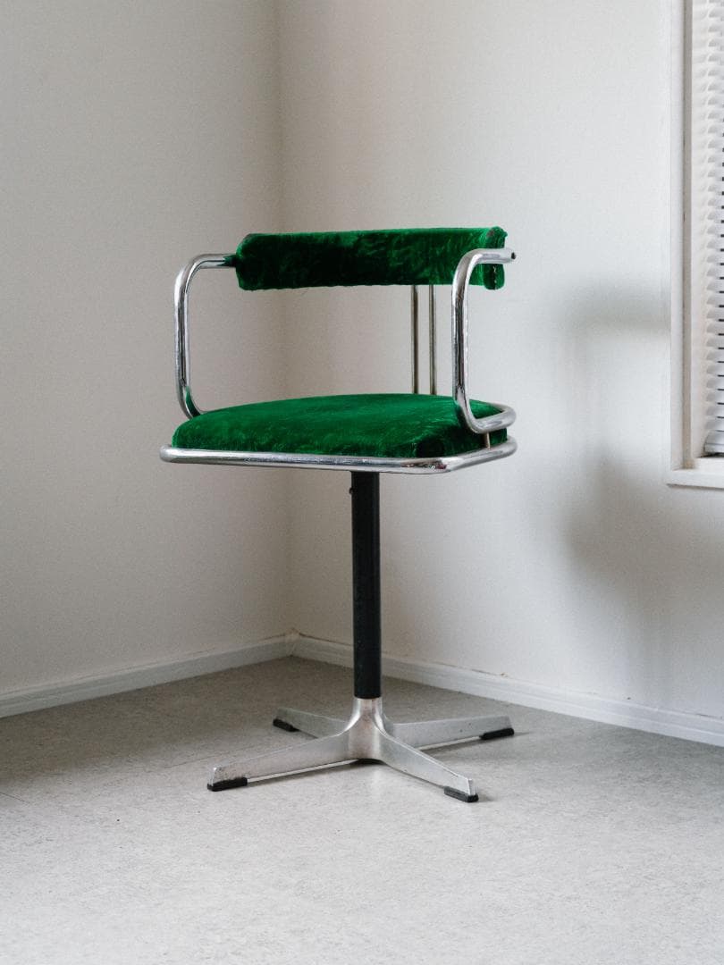 70's vintage 回転アームチェア ベロア 昭和レトロ　ポップ