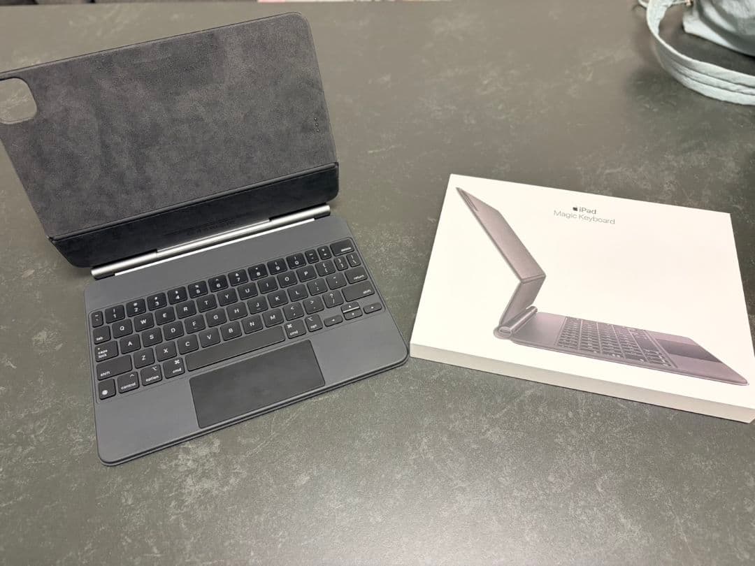 iPad Smart Keyboard (11インチ用) グレー