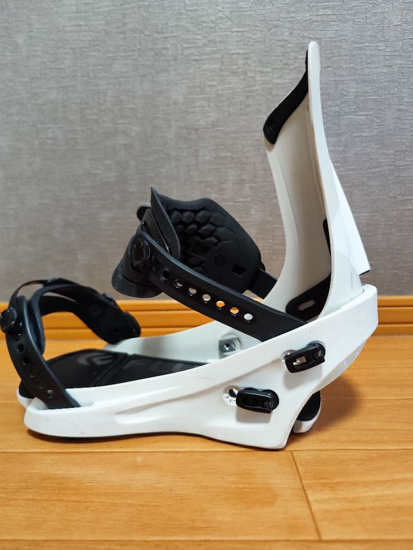 FLUX 17-18 XF フラックス ビンディング