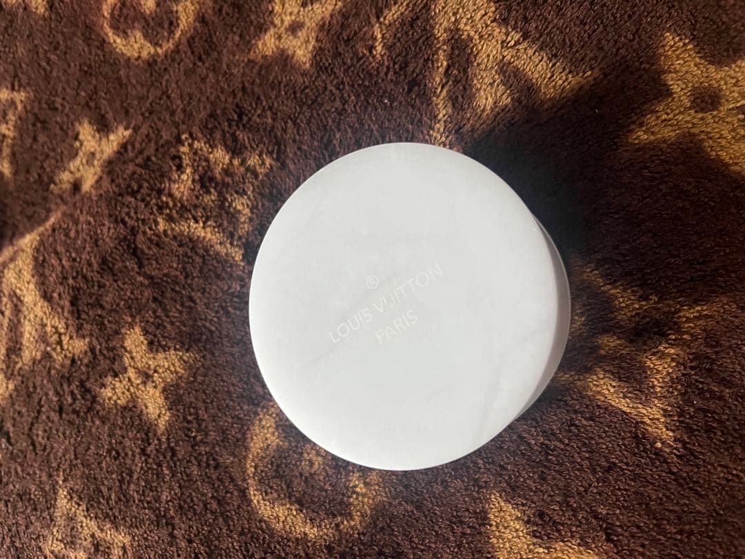 ルイヴィトン フレグランスボックス モノグラム 大理石アロマケース 雪花石膏