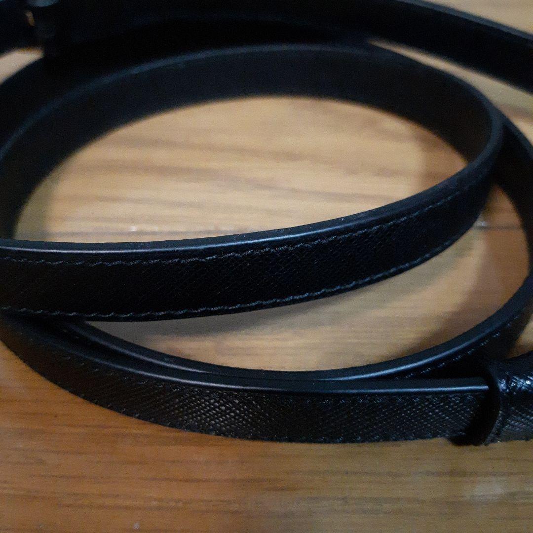 プラダ ショルダーストラップ ブラックレザー ベルト バックル付き 未使用