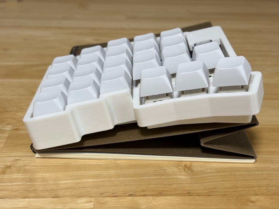 roBa ホワイト 組立て済み トラックボール付きキーボード 分割キーボード