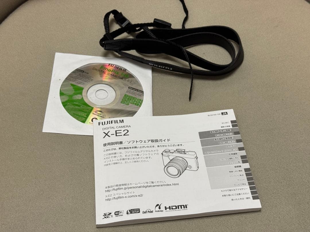 Fujifilm X-E2 中古本体　おまけ付き