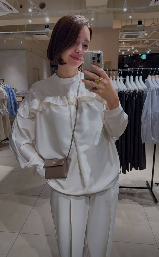 2月末までタイムセール★OHGA RUFFLE サックス