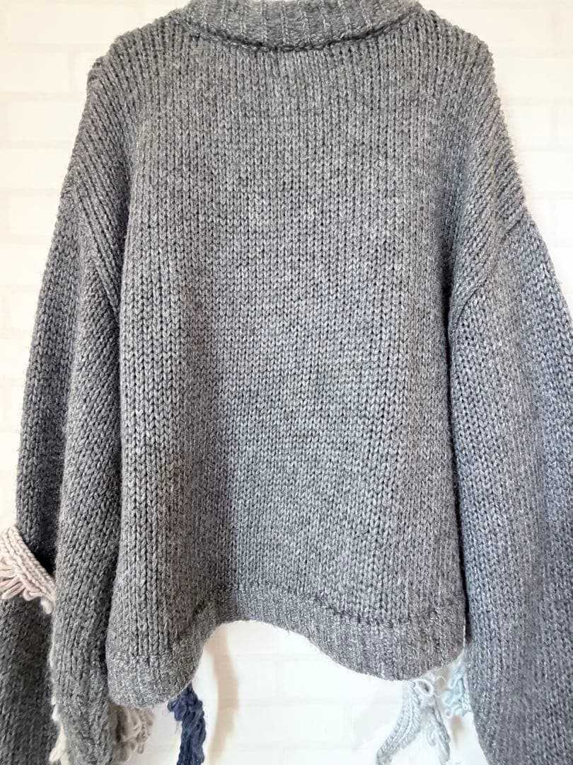 トップス Andequal asymmetry fringe knit gray