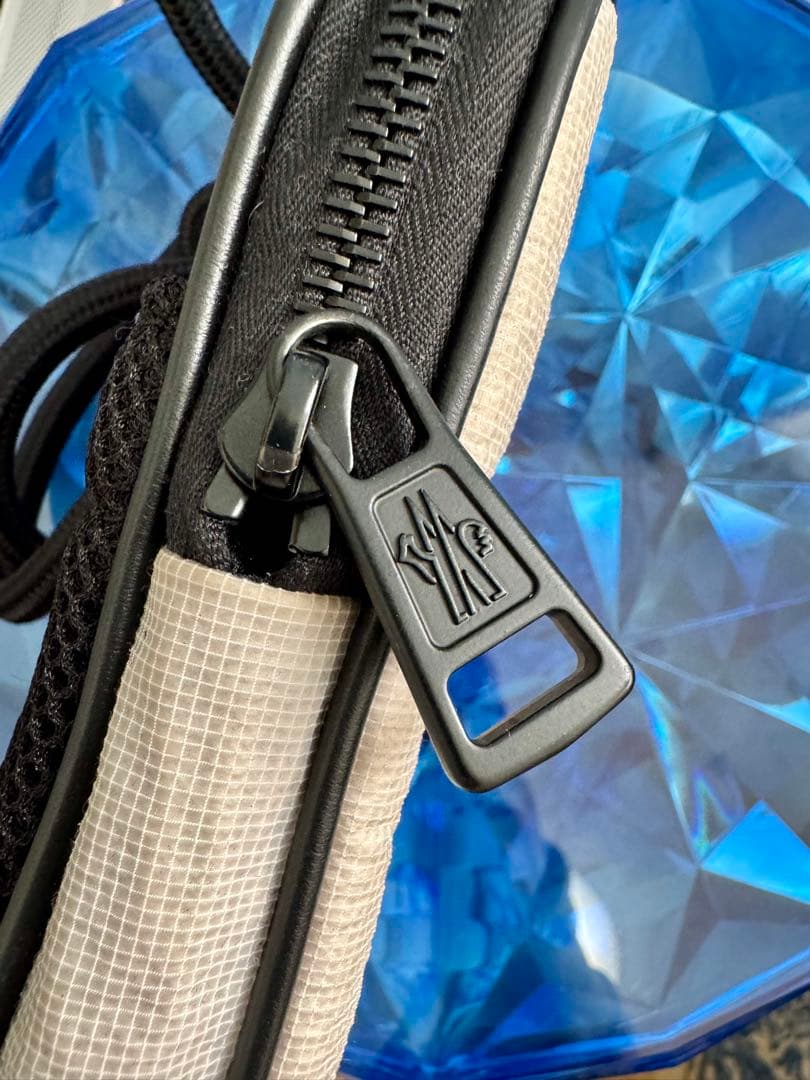 MONCLERモンクレール★クロスボディフォンケース ポーチショルダーバッグ