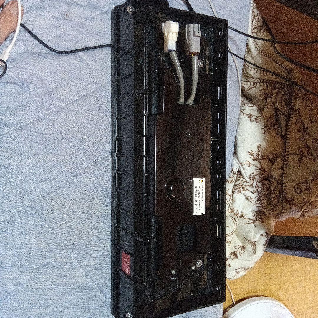 小泉３連LEDテールランプノーマルターン左のみ新車外し