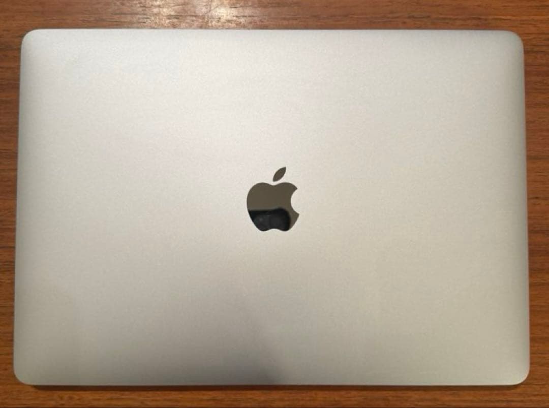 Macbook pro 2020 M1モデル