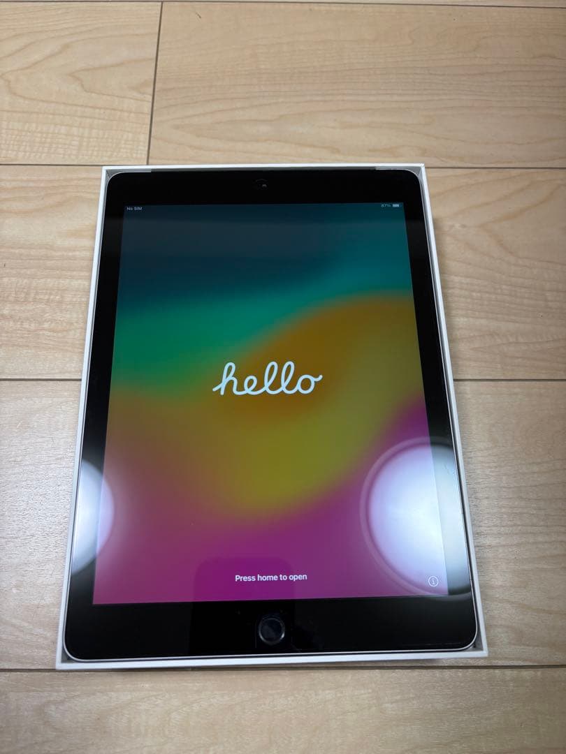 黒*リ様 iPad第6世代 Wi-Fi+Cellularモデル 32GB MR6