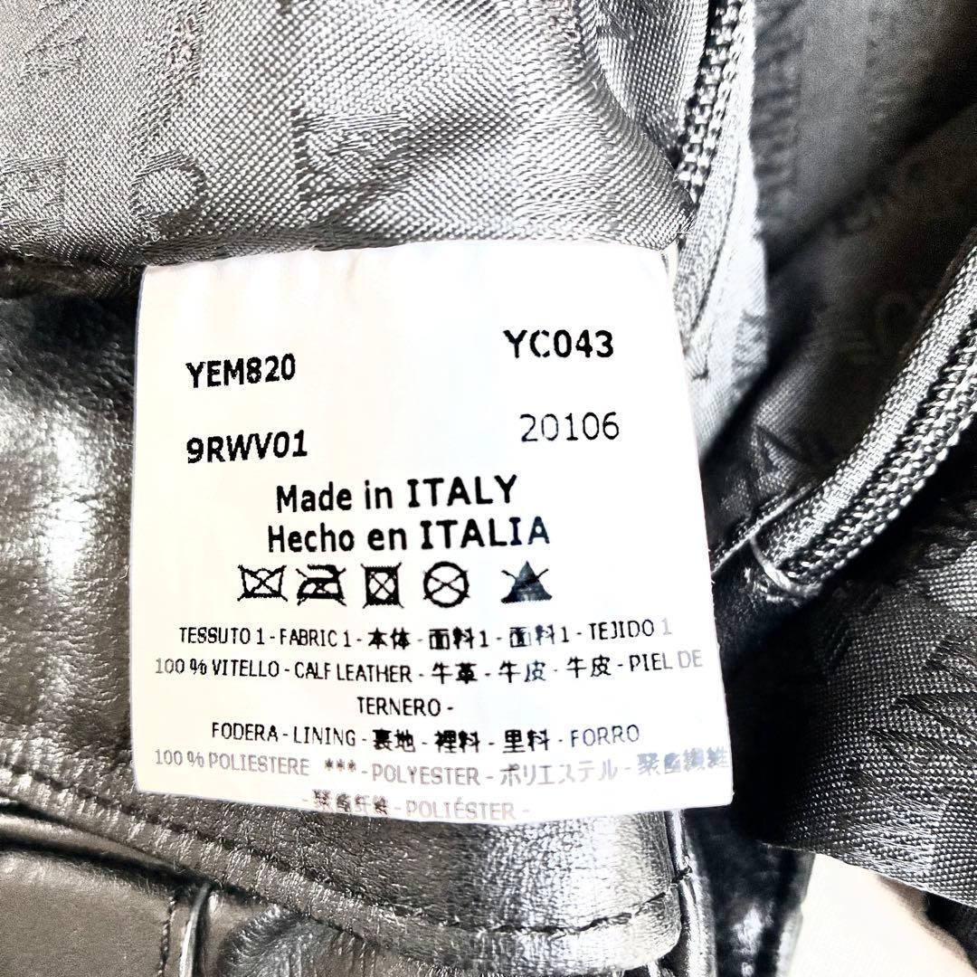 【美品】ジョルジオアルマーニ　ブラック　レザー　メッセンジャーバッグ　ショルダー