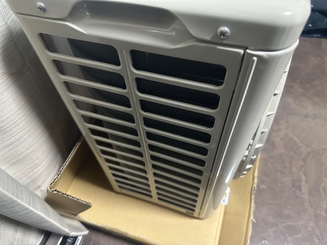 新品同様品　日立　白くまくん　エアコンセット