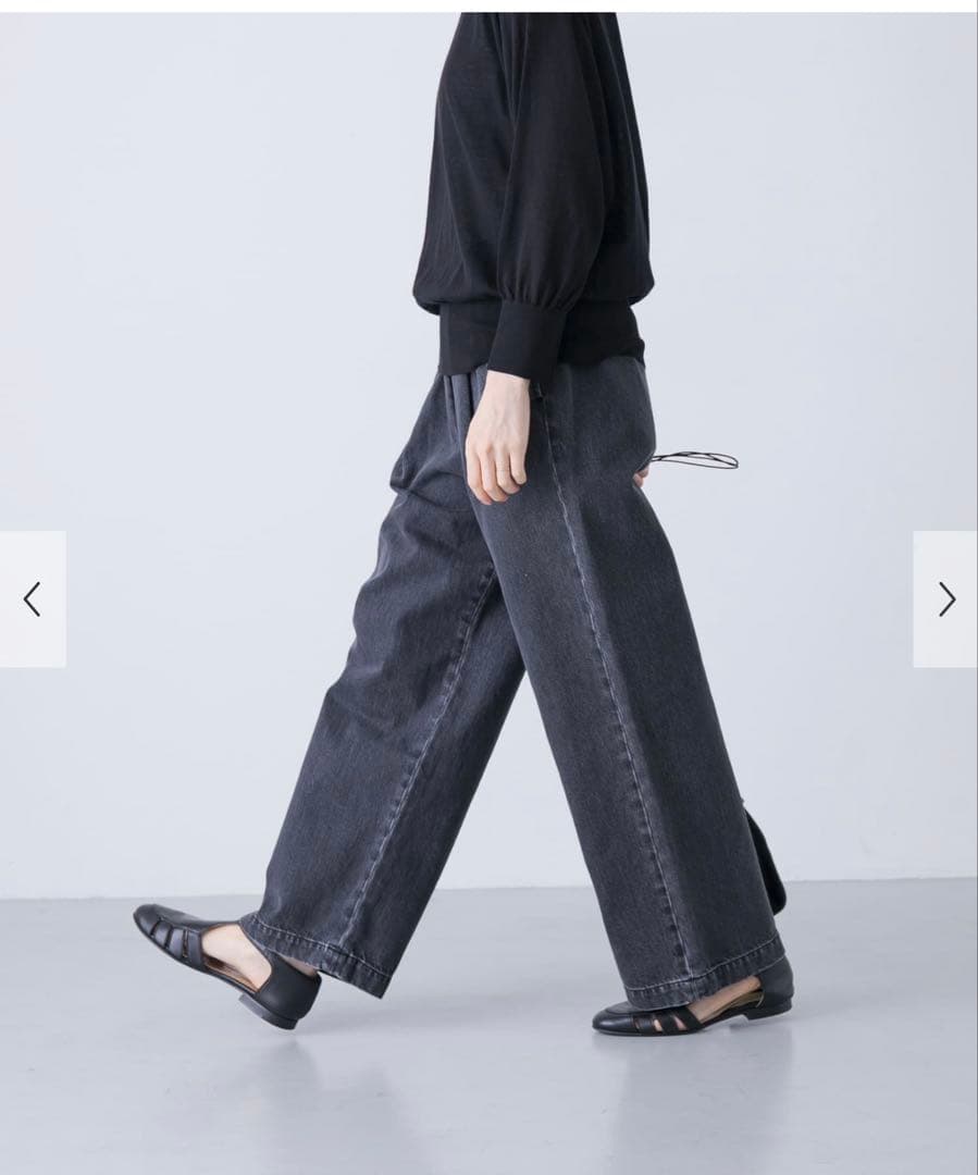 新品タグ付き　かぐれ　フェードデニムイージーパンツ　アーバンリサーチドアーズ