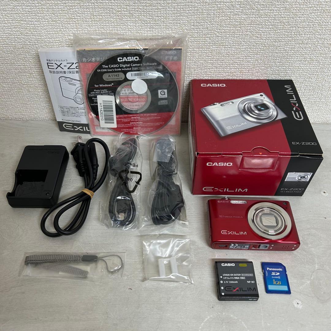 CASIO EXILIM デジカメ　デジタルカメラ　10.1メガピクセル レッド