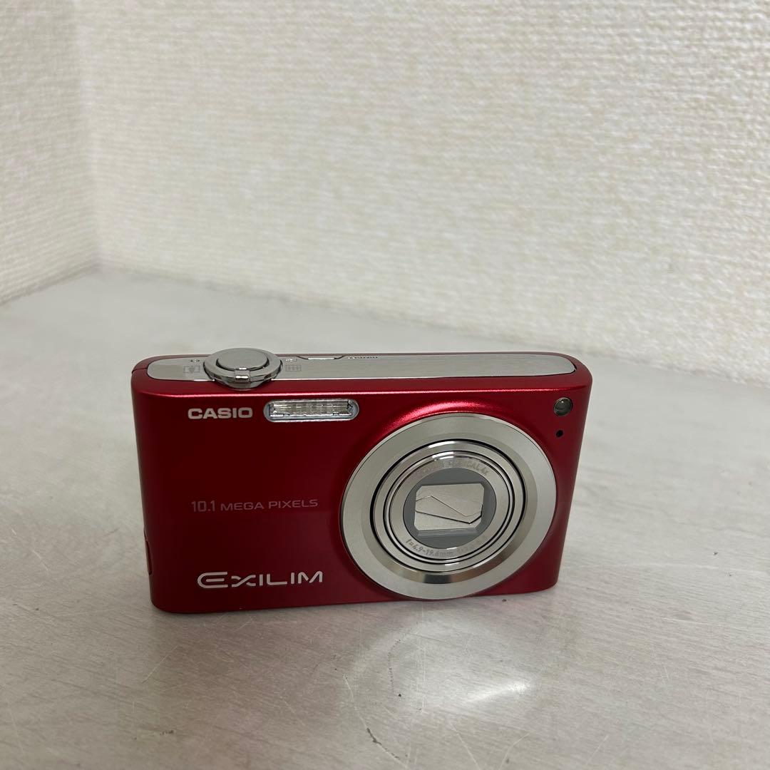 CASIO EXILIM デジカメ　デジタルカメラ　10.1メガピクセル レッド