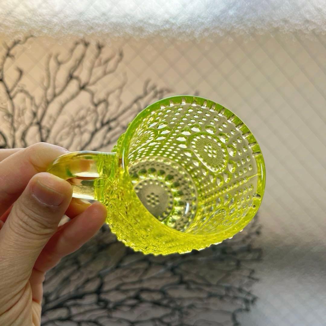 骨董　時代ガラス　フィンランド　グラッポニア マグカップ　ウランガラス１客②