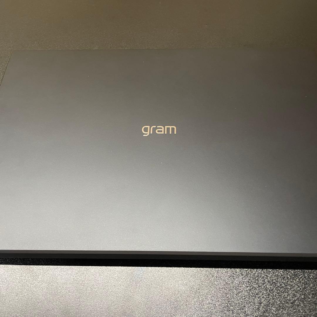 LG gram 14インチ