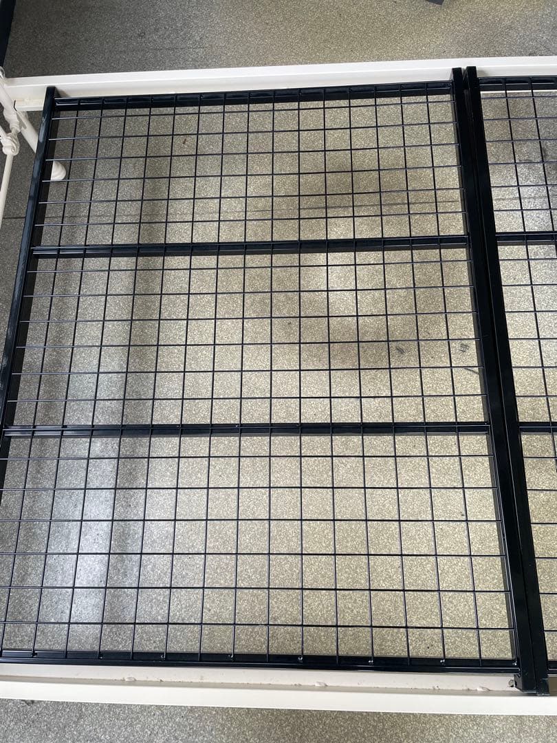 ローラアシュレイ　ベッドフレーム　オフホワイト