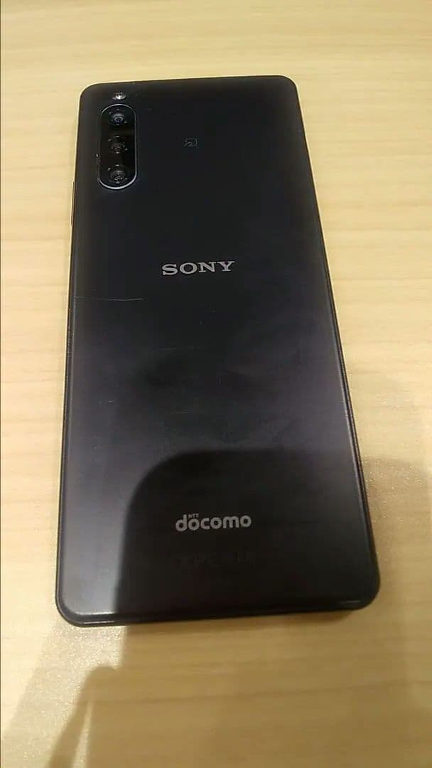 SONY docomo ブラック スマートフォン