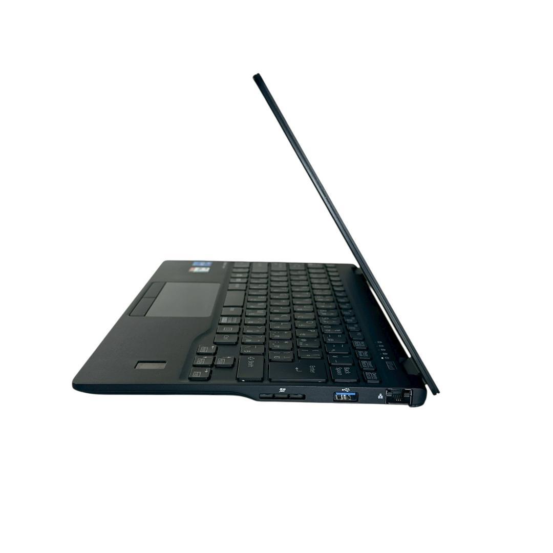 【美品】富士通 ノートパソコン バッテリ優秀 i5 11世代 超軽量 751