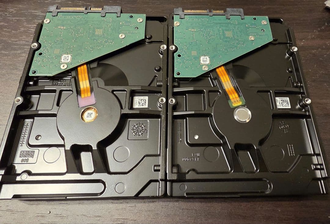 Seagate barracuda 8TB HDD ST8000DM004 2台