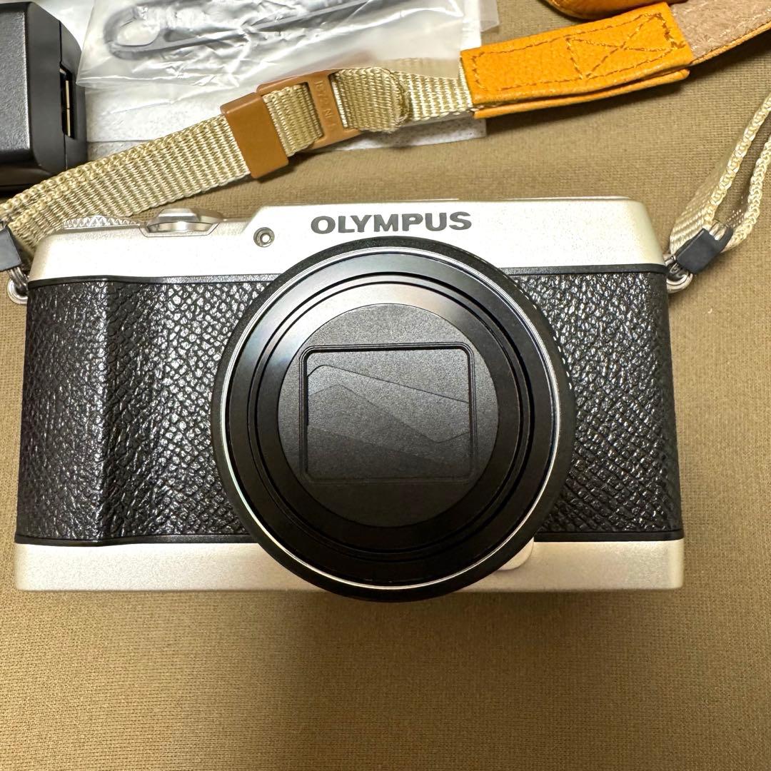 デジタルカメラ OLYMPUS STYLUS SH-3 ボディージャケット付き