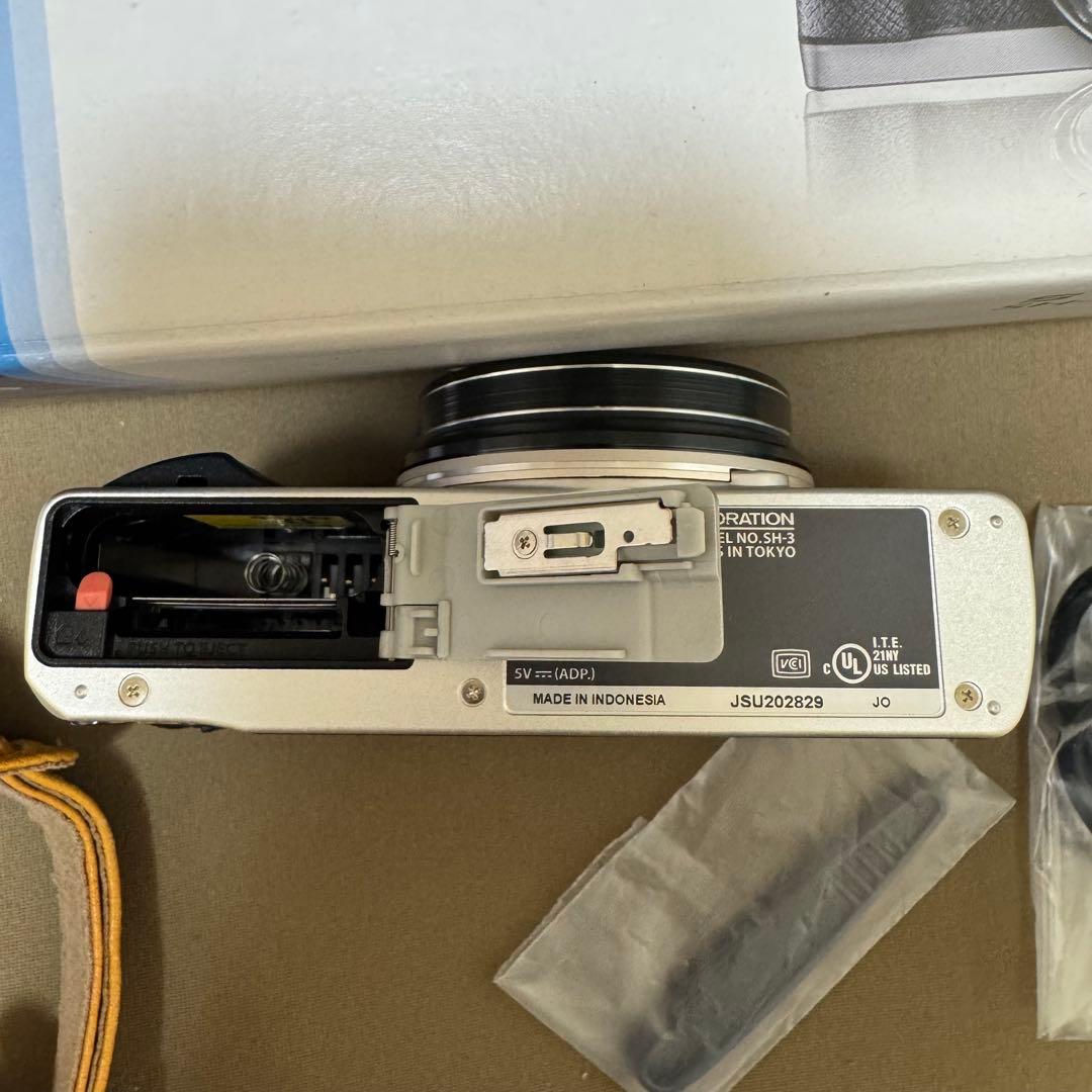 デジタルカメラ OLYMPUS STYLUS SH-3 ボディージャケット付き